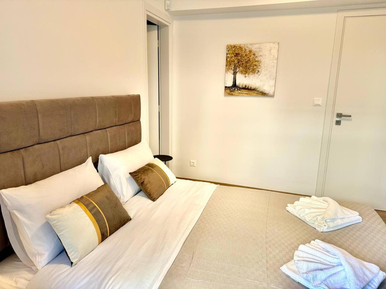 Lux Residence Ampelokipi 雅典 外观 照片
