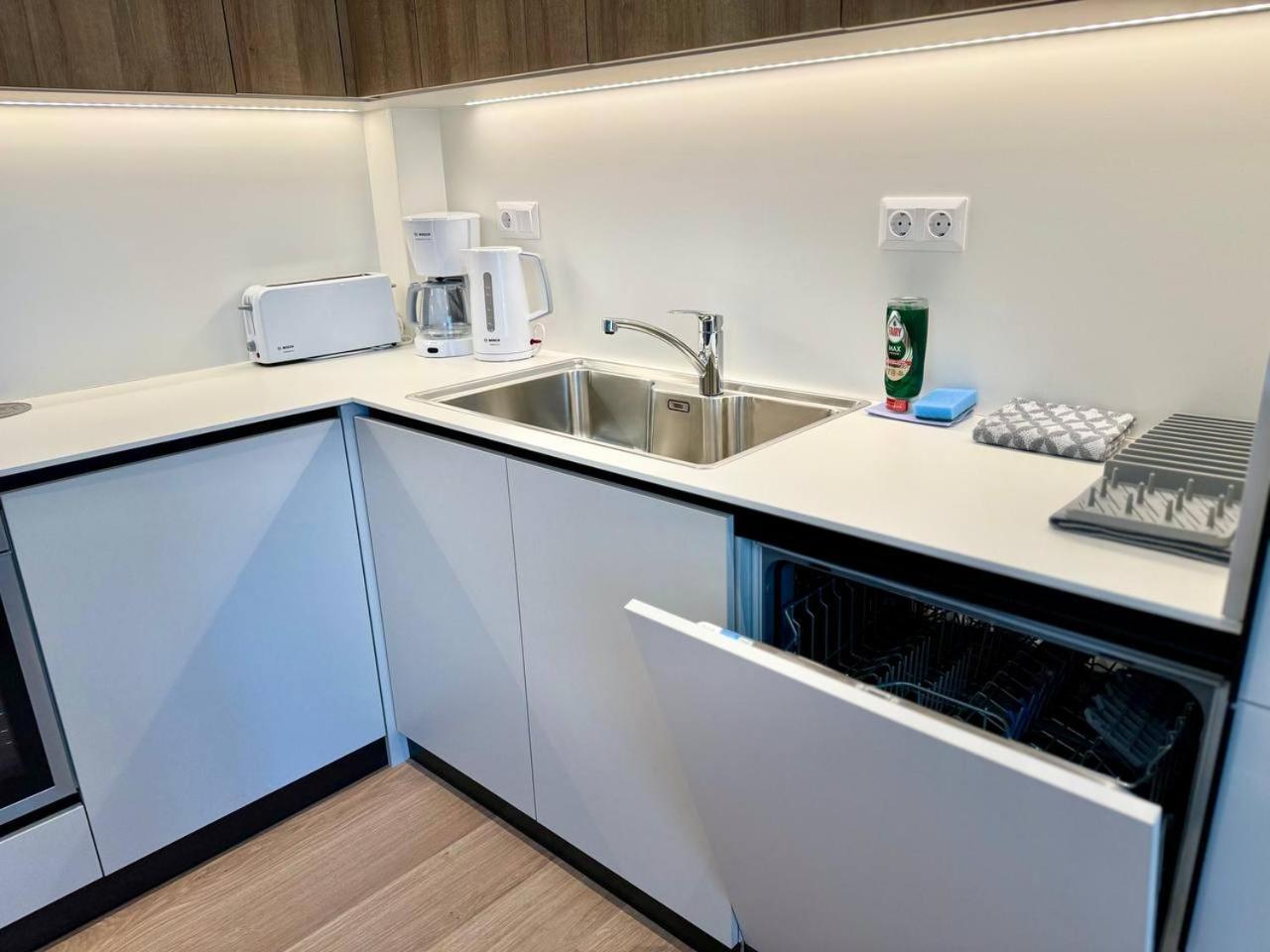 Lux Residence Ampelokipi 雅典 外观 照片