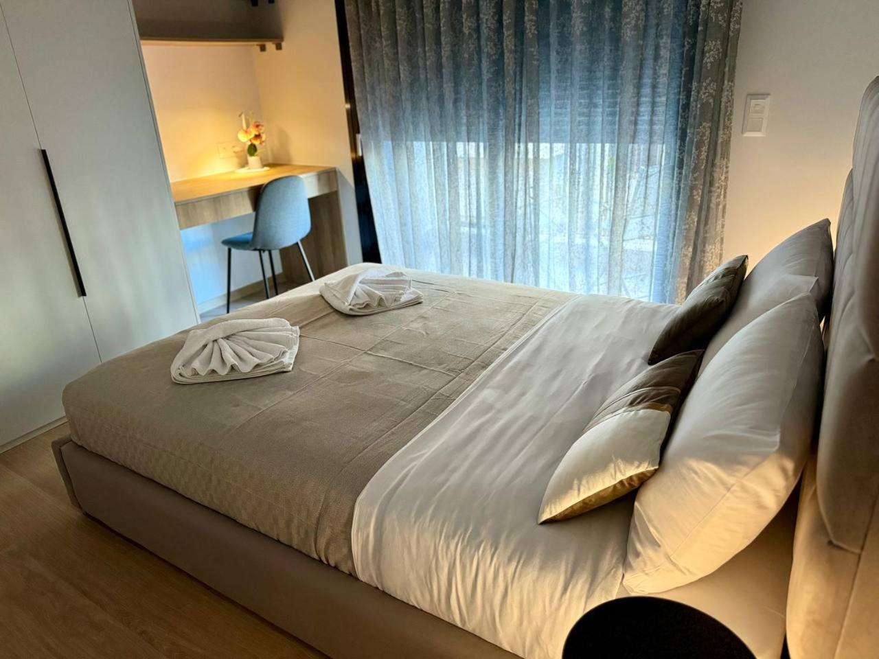 Lux Residence Ampelokipi 雅典 外观 照片
